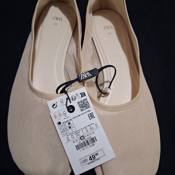 Zara Cream Minimalist Loafers Rounded Toe - Picture 3 of 8